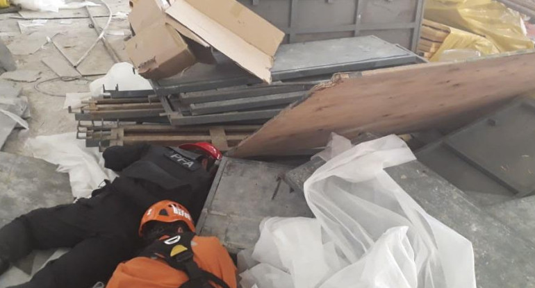 Derrumbe y tragedia en obra en construcción en aeropuerto de Ezeiza, NA	