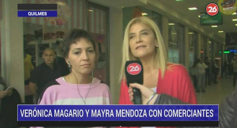 Verónica Magario y Mayra Mendoza junto a comerciantes en Quilmes, CANAL 26