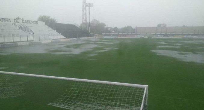 Estadio de Estudiantes de Buenos Aires lleno de agua por las tormentas