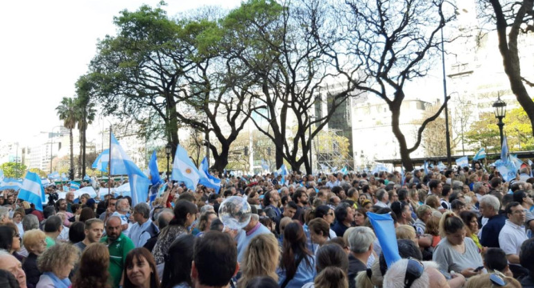 "Marcha del Millón", "Sí, se puede" en el Obelisco, redes sociales