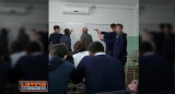 Chicos apuntan con un arma a profesor, El Palomar, Radio Latina