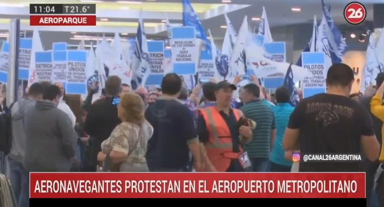 Protesta de pilotos en Aeroparque, Canal 26