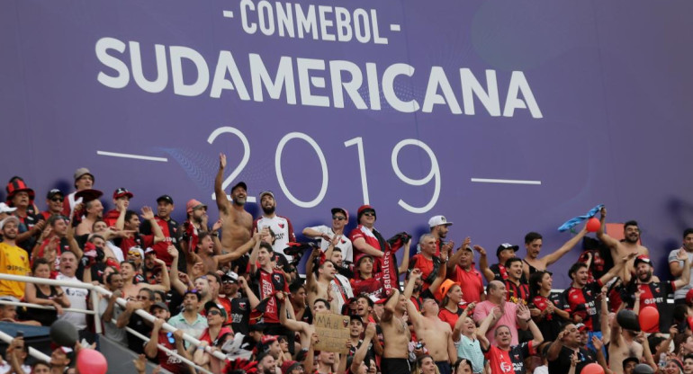 Hinchas de Colón en la final de la Sudamericana, REUTERS