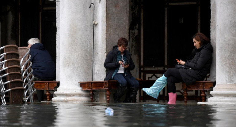 Venecia se inunda por tercera vez en una semana, REUTERS