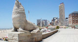 Monumento a lobos marinos, Mar del Plata, NA