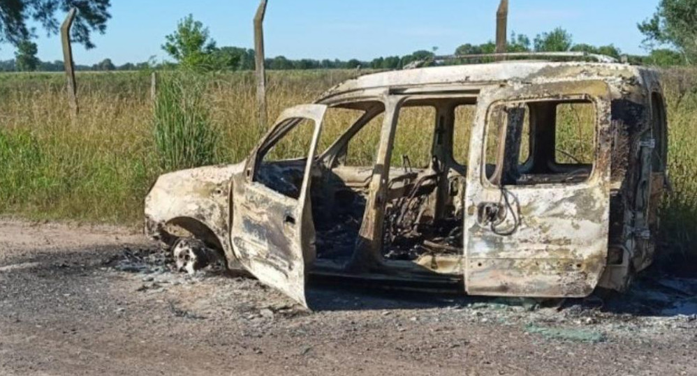 Auto donde encontraron calcinado a un cadáver, Cañuelas