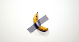 Banana en la pared en el Art Basel Miami