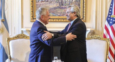 Alberto Fernández junto a Michael Kozak, enviado de Estados Unidos, AGENCIA NA