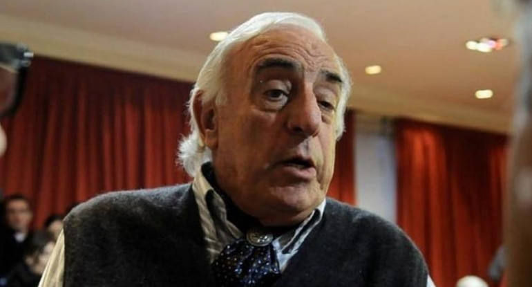 Roberto Fernández, UTA