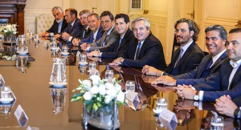 Alberto Fernández con los gobernadores en Casa Rosada