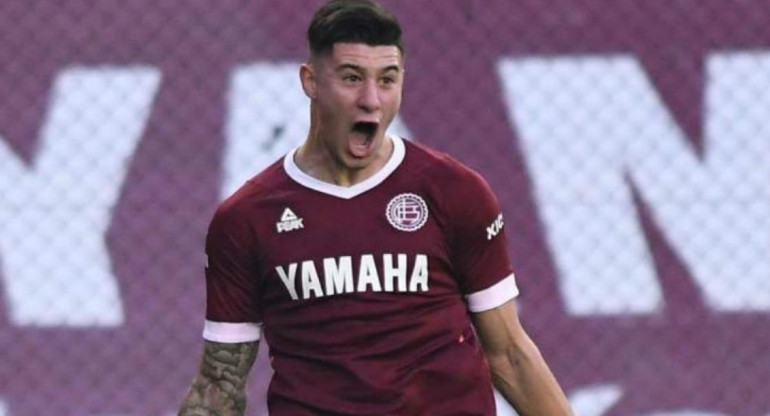 Lautaro Valenti, futbolista de Lanús