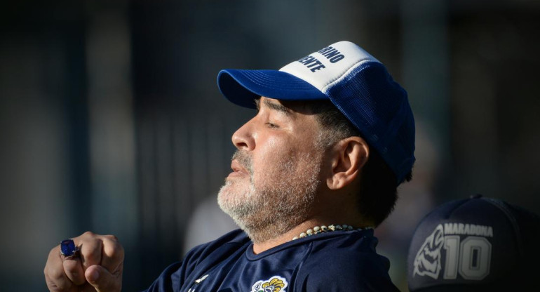 Diego Maradona, DT de Gimnasia de La Plata, fútbol, NA