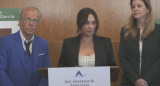 Sochil Martin, en una rueda de prensa en California, tras presentar la denuncia contra la cúpula de La Luz del Mundo