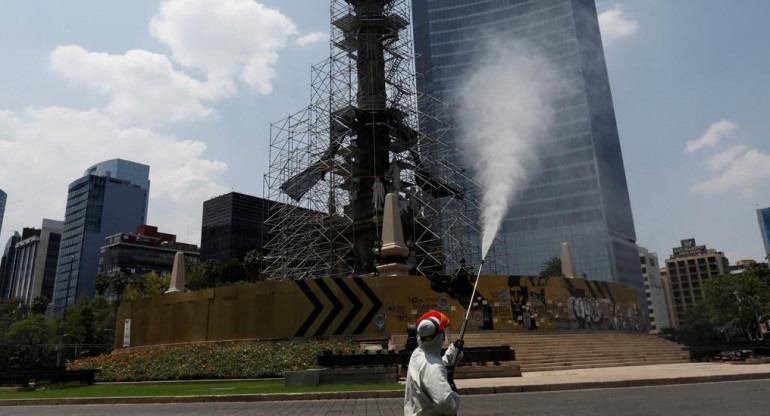 Coronavirus, México, fumigación, Reuters