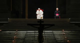 Papa Francisco en Viernes Santo en el Vaticano, REUTERS