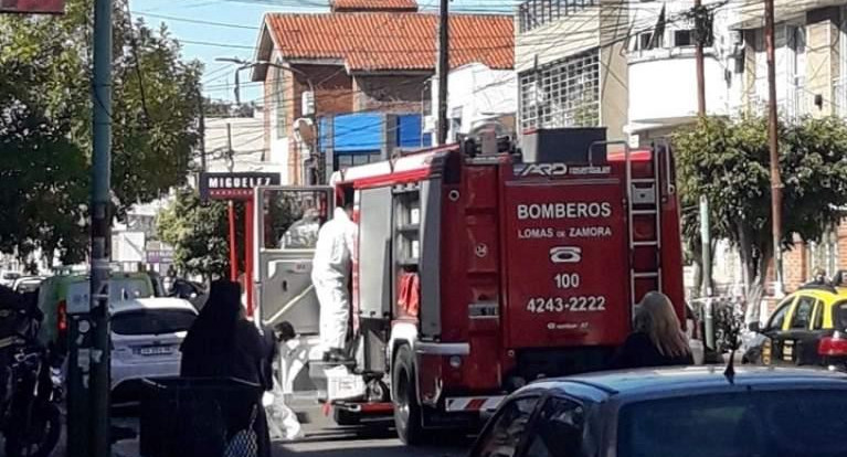 Muerte de joven en la vía pública de Banfield, foto Diario del Sur