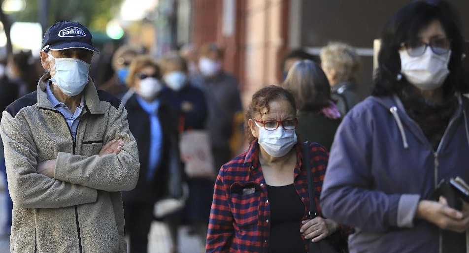 Coronavirus, Argentina, gente en la calle, NA