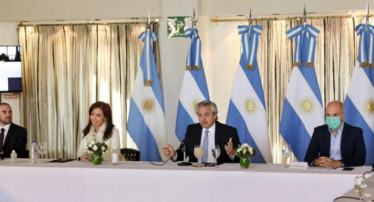 Anuncio de oferta por pago de deuda, Alberto Fernández con gobernadores en Quinta de Olivos, NA