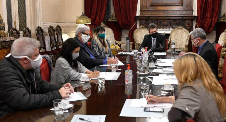 El presidente de la cámara baja, Sergio Massa, durante la reunion que mantuvo con el Observatorio de Víctimas del Delito