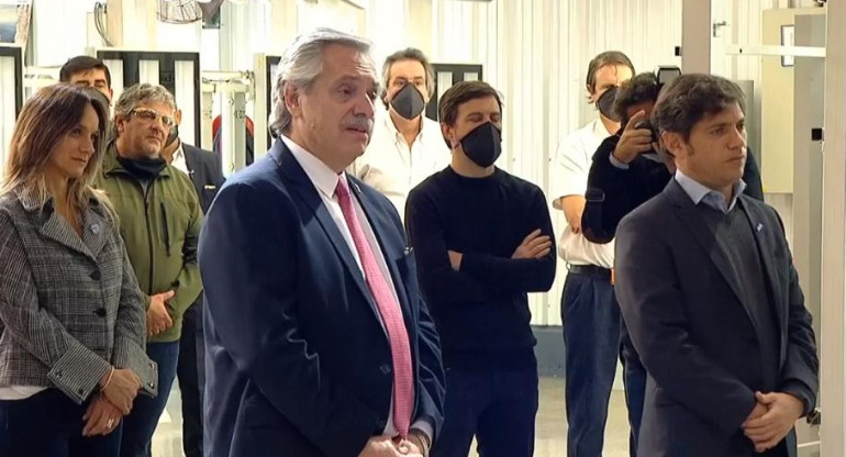 Alberto Fernández y Kicillof en fábrica de Pacheco