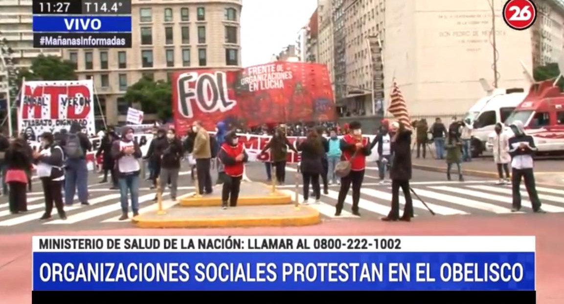 Protesta en Obelisco, móvil Canal 26