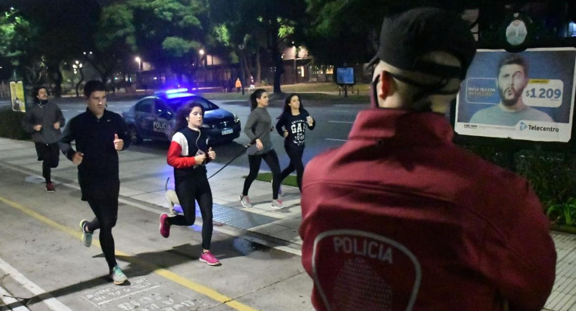 Runners en la Ciudad durante la cuarentena, AGENCIA NA
