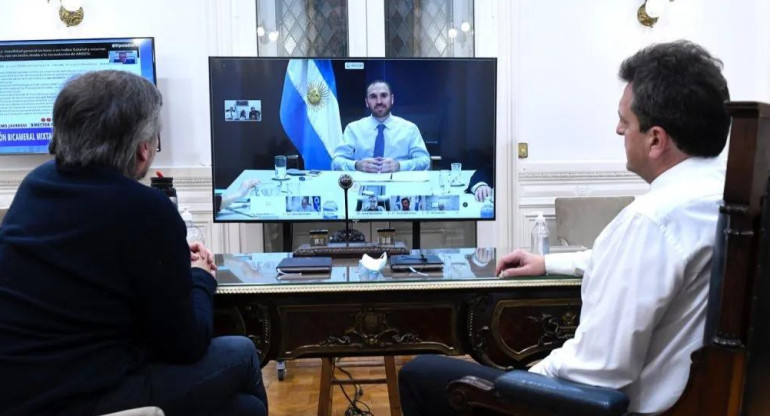 Martín Guzmán, Máximo Kirchner y Sergio Massa, anuncio de renegociación de deuda