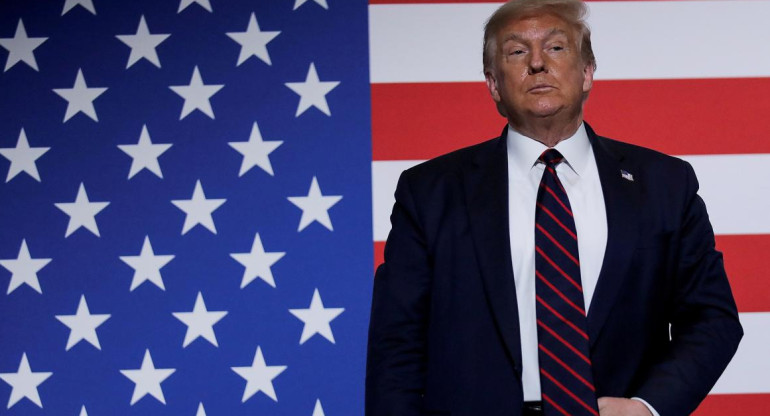 Donald Trump, Estados Unidos, bandera, Elecciones, REUTERS