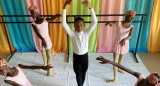 Niño bailando ballet en India