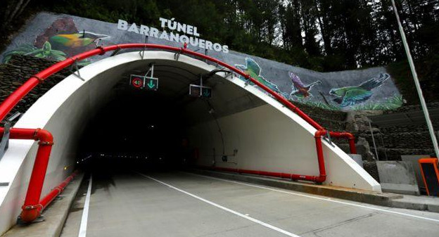 Túnel de la Línea, Colombia, Foto Ministerio de Obras Públicas de Colombia.