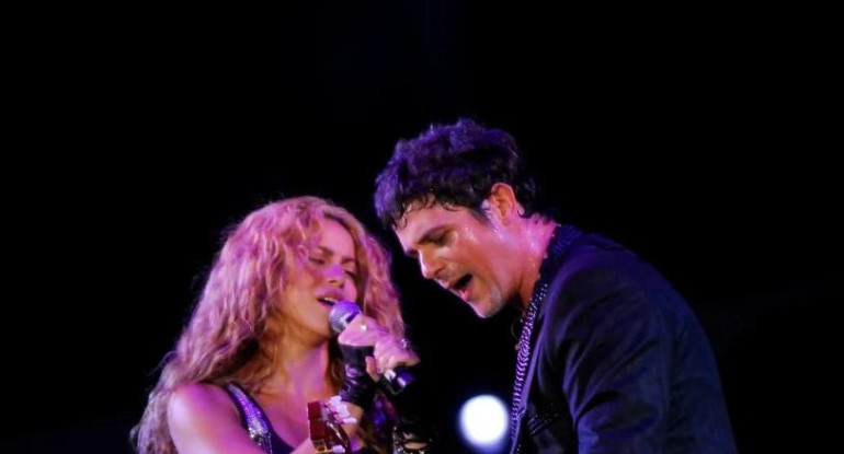 Shakira y Alejandro Sanz, cantantes