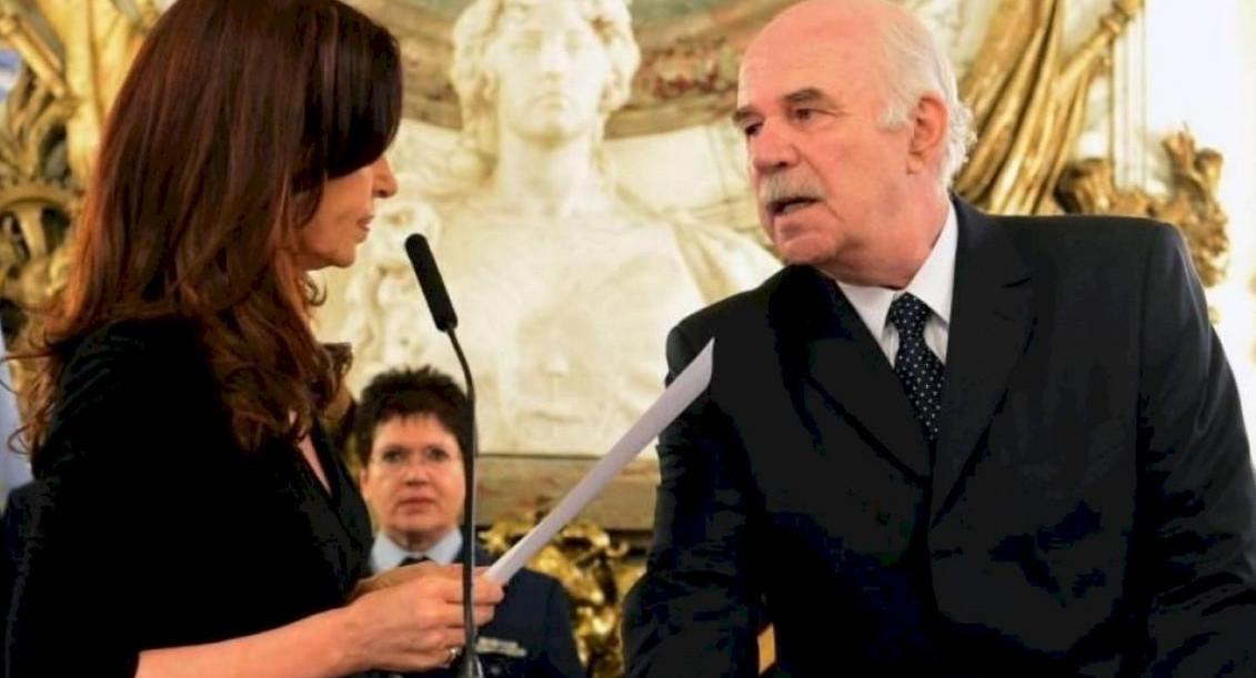 Cristina Kirchner y Carlos Casamiquela
