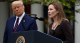 Donald Trump junto a Amy Coney