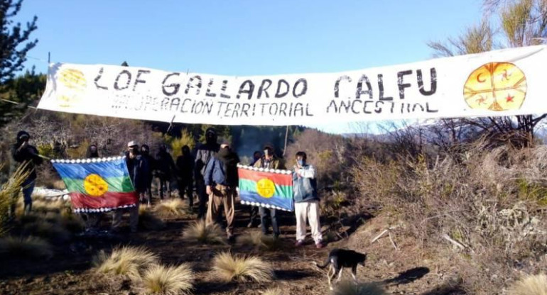 Tierras tomadas: mapuches ocuparon un campo en Río Negro y dicen volver a su “territorio ancestral”