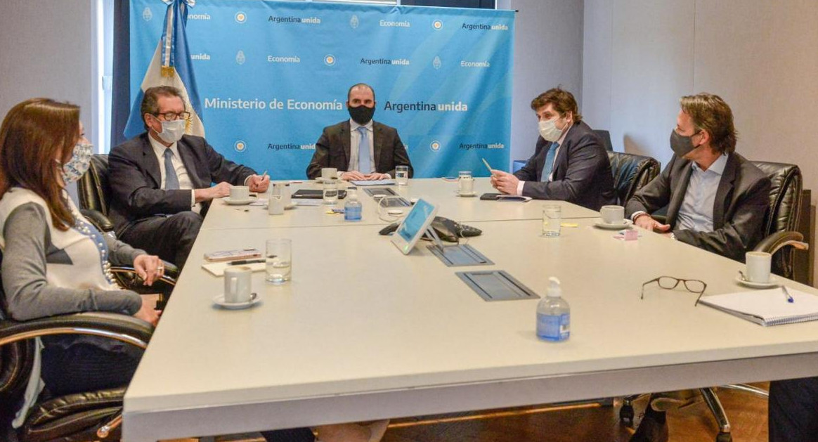 Martín Guzmán, Miguel Pesce y Sergio Chodos en la última reunión con los enviados del FMI, Foto Ministerio de Economía