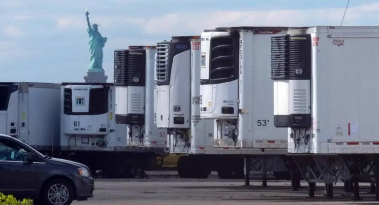 Nueva York, encontraron cientos de muertos por coronavirus almacenados en camiones Foto New York Times