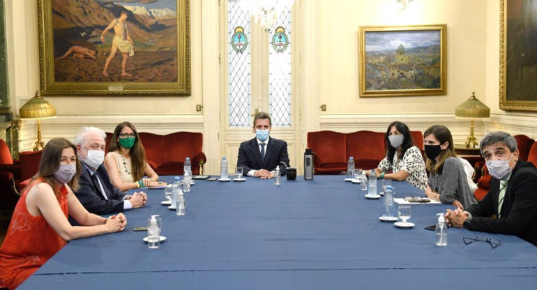 Sergio Massa reunido con ministros
