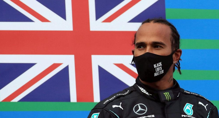 Lewis Hamilton, Fórmula 1, Mercedes Benz, podio, Foto Reuters