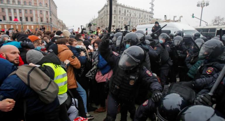 Manifestaciones, violencia y represión en Rusia, Foto Reuters