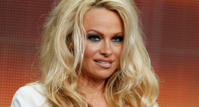 Pamela Anderson se casa por quinta vez y lo hace con su guardaespalda