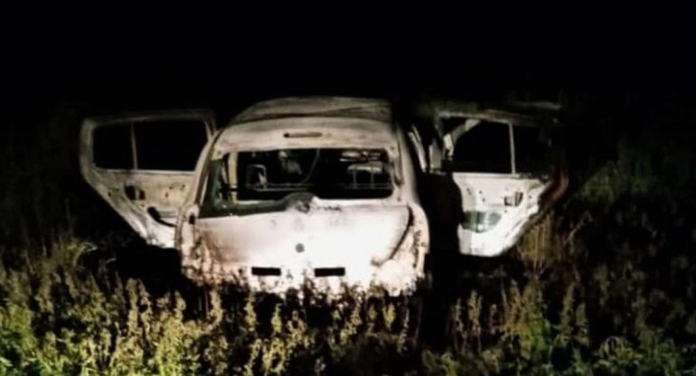Auto incenerado en Paraná por crimen