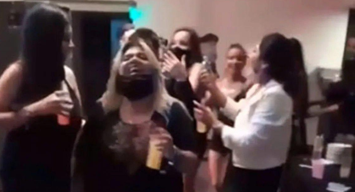 More Rial, festejo polémico de cumpleaños, foto captura de video