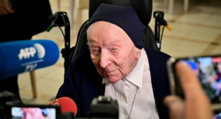 Monja de 117 años que superó al coronavirus en Francia