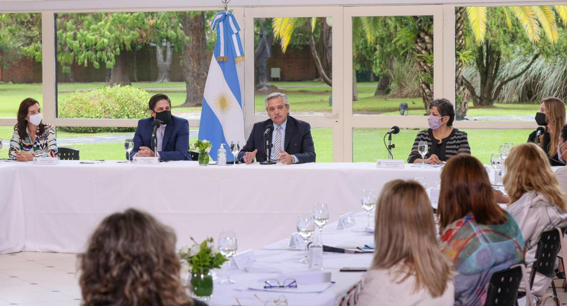 Alberto Fernández ante el Consejo Federal de Educación, AGENCIA NA