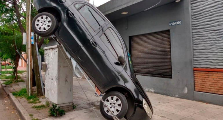 Espectacular accidente de tránsito en Lanús