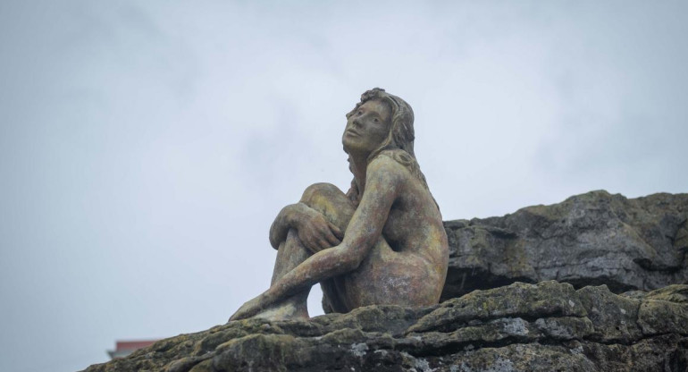 Estatua en Mar del Plata, misterio por aparición
