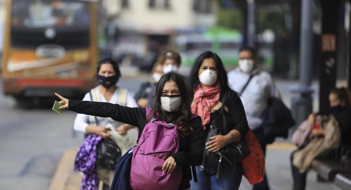 Coronavirus, Argentina, pandemia, pasajeros, colectivos, transporte público, NA