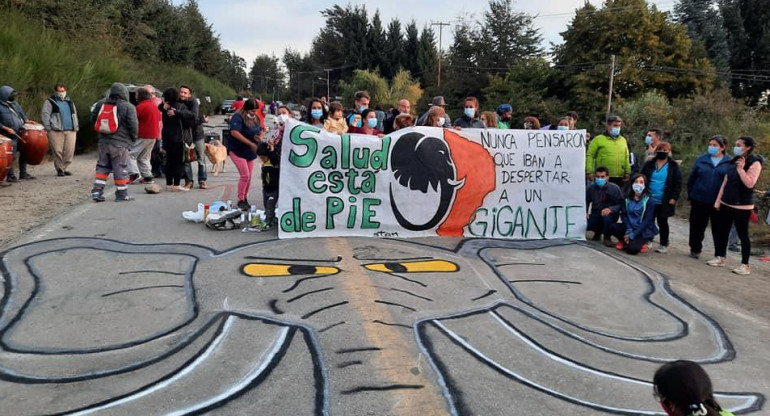 Protesta de trabajadores de la salud en Villa La Angostura, GENTILEZA La Angostura Digital