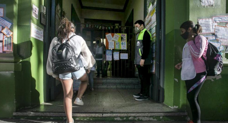 Coronavirus, Argentina, pandemia, ingreso a escuelas, NA