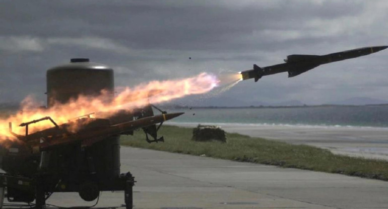 Lanzamiento de misiles en Malvinas